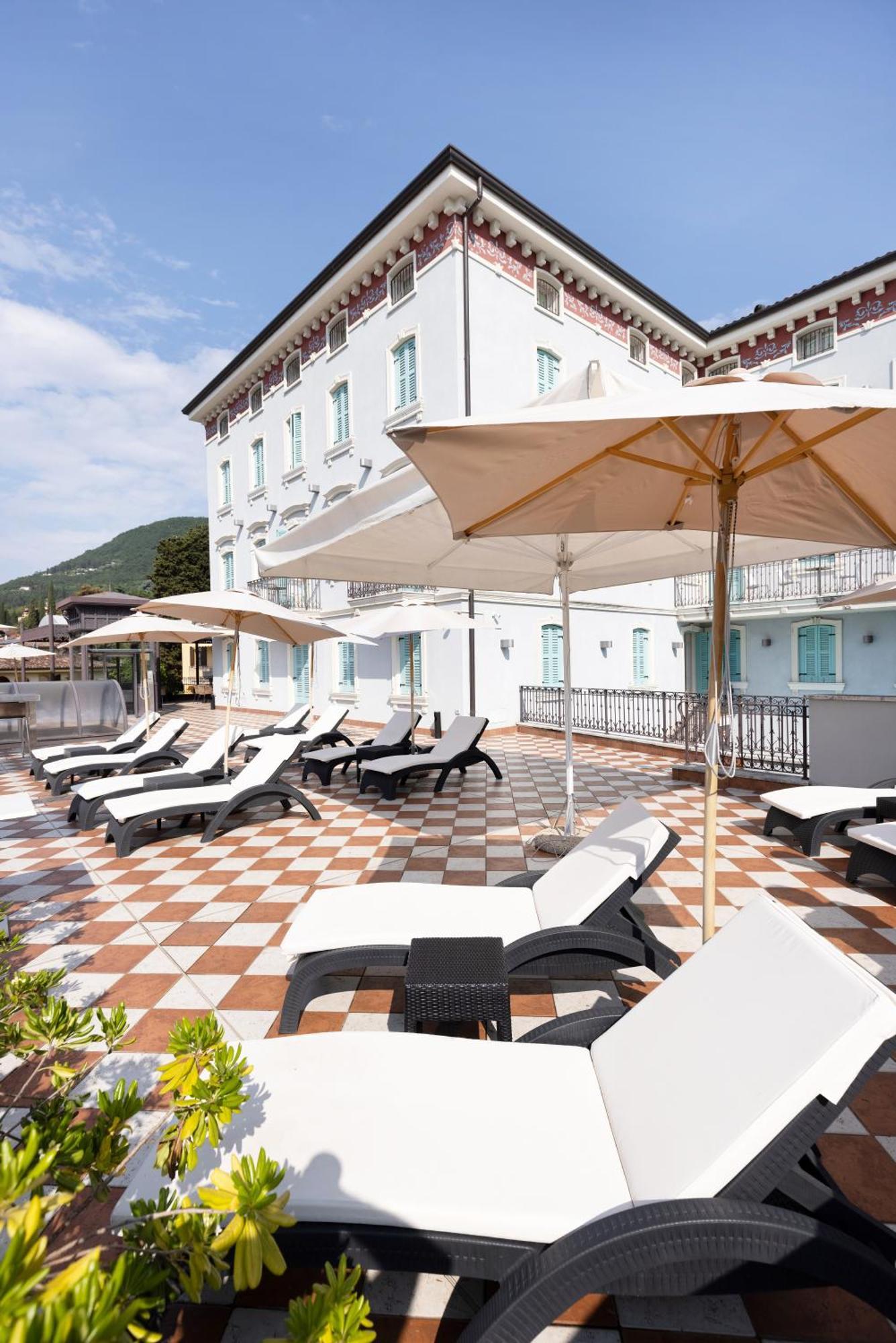 Gardone Palace Hotel Gardone Riviera Luaran gambar